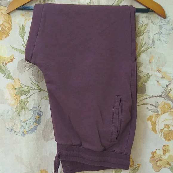 Barefoot Dreams CozyChic Lite Petite Lounge Set, Fig - Picture 4 of 9